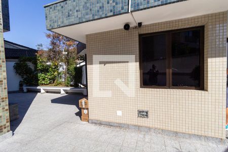 Apartamento à venda com 87m², 4 quartos e 2 vagasPortaria