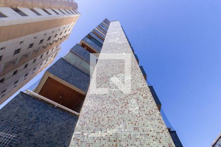 Apartamento à venda com 87m², 4 quartos e 2 vagasFachada