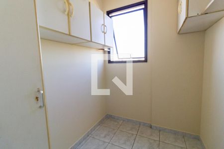 Apartamento à venda com 87m², 4 quartos e 2 vagasQuarto de Serviço