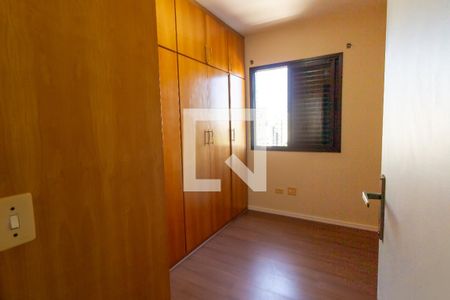 Apartamento à venda com 87m², 4 quartos e 2 vagasQuarto 2