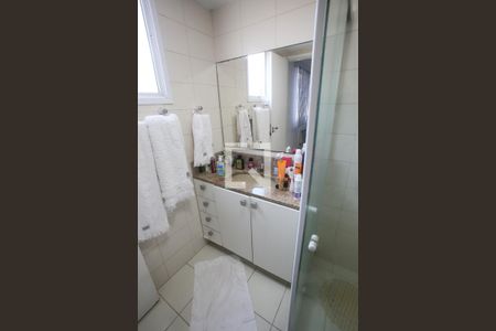 Apartamento à venda com 181m², 3 quartos e 2 vagasBanheiro da Suíte