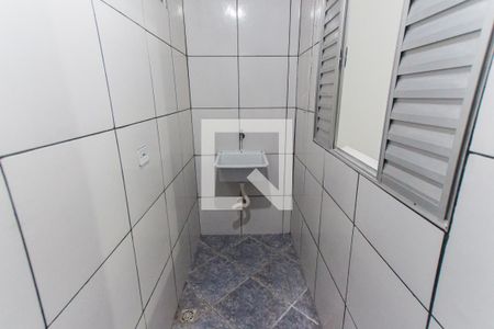 Casa para alugar com 30m², 1 quarto e sem vaga Casa para alugar com 30m², 1 quarto e sem vagaÁrea de Serviço