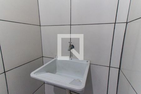 Casa para alugar com 30m², 1 quarto e sem vaga Casa para alugar com 30m², 1 quarto e sem vagaÁrea de Serviço