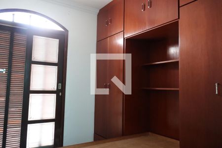 Casa de condomínio à venda com 130m², 3 quartos e 1 vagaquarto 2