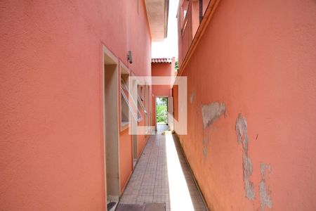 Casa de condomínio para alugar com 315m², 3 quartos e 6 vagasCorredor