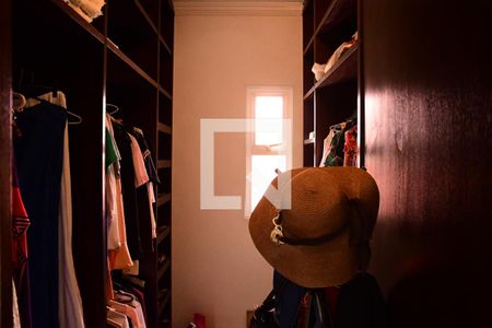 Casa de condomínio para alugar com 315m², 3 quartos e 6 vagasCloset da suíte 3