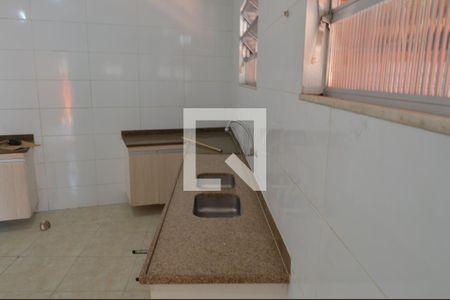 Casa de condomínio para alugar com 300m², 3 quartos e 4 vagasCozinha