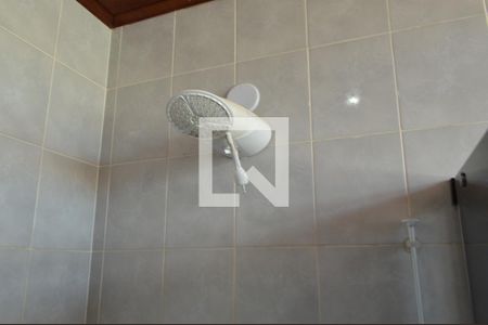 Casa de condomínio para alugar com 300m², 3 quartos e 4 vagasBanheiro