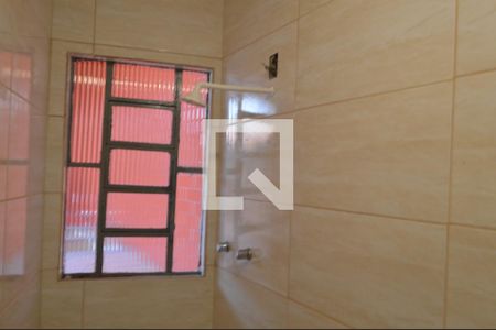 Casa de condomínio para alugar com 300m², 3 quartos e 4 vagasBanheiro de Serviço