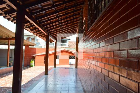 Casa de condomínio para alugar com 300m², 3 quartos e 4 vagasVaranda da Cozinha 