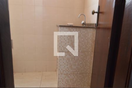 Casa de condomínio para alugar com 300m², 3 quartos e 4 vagasLavabo