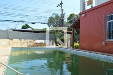 Casa de condomínio para alugar com 300m², 3 quartos e 4 vagasPiscina