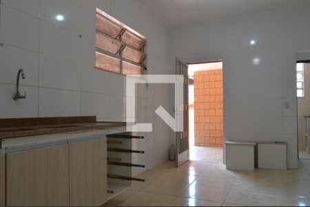 Casa de condomínio para alugar com 300m², 3 quartos e 4 vagasCozinha