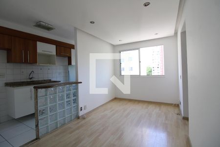 Sala de apartamento para alugar com 2 quartos, 50m² em Jacarepaguá, Rio de Janeiro