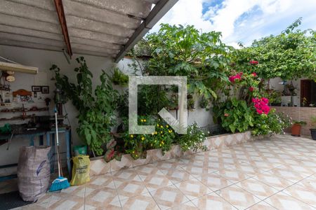 Casa à venda com 101m², 2 quartos e 3 vagasQuintal