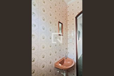 Casa à venda com 275m², 3 quartos e 6 vagasGaragem - banheiro