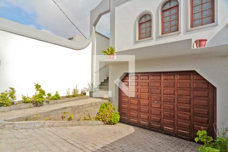 Casa à venda com 275m², 3 quartos e 6 vagasÁrea Externa