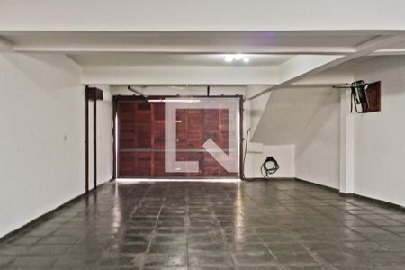 Casa à venda com 275m², 3 quartos e 6 vagasGaragem