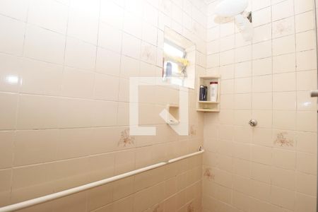 Casa à venda com 420m², 4 quartos e 6 vagasBanheiro 1