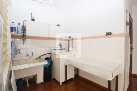 Casa à venda com 420m², 4 quartos e 6 vagasÁrea de Serviço