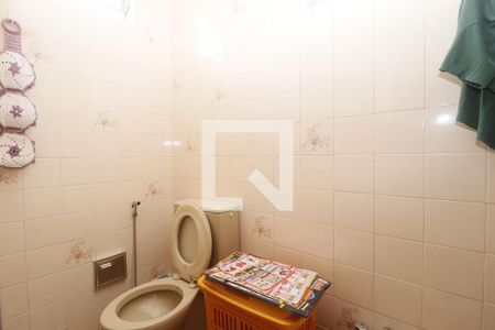 Casa à venda com 420m², 4 quartos e 6 vagasBanheiro 1