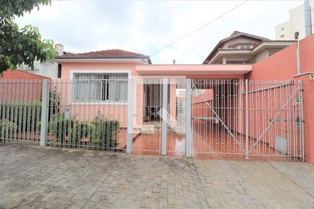 Casa à venda com 420m², 4 quartos e 6 vagasFachada