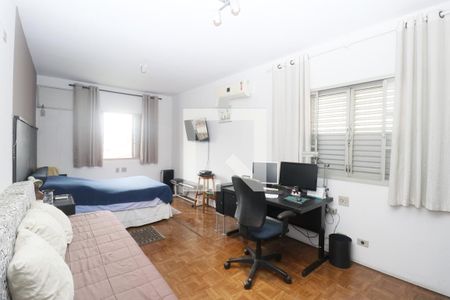 Casa à venda com 420m², 4 quartos e 6 vagasQuarto 3