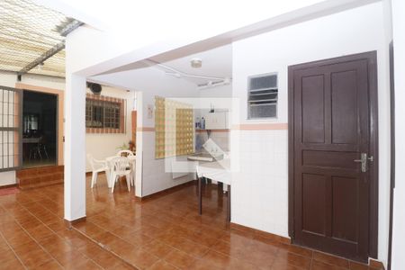 Casa à venda com 420m², 4 quartos e 6 vagasÁrea de Serviço