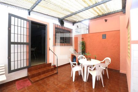 Casa à venda com 420m², 4 quartos e 6 vagasÁrea externa