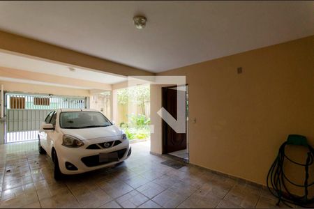 Garagem de casa à venda com 3 quartos, 102m² em Vila Granada, São Paulo