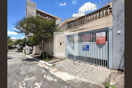 Fachada de casa à venda com 3 quartos, 102m² em Vila Granada, São Paulo