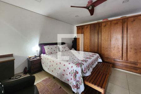 Casa à venda com 207m², 3 quartos e 2 vagasSuíte 1