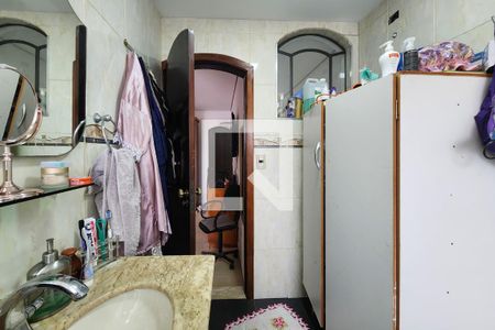 Casa à venda com 207m², 3 quartos e 2 vagasBanheiro da Suíte 1