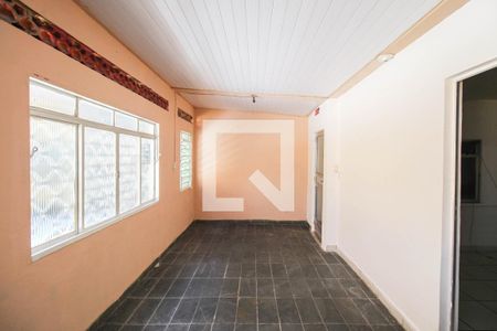 Sala de apartamento para alugar com 2 quartos, 80m² em Vila Emil, Mesquita