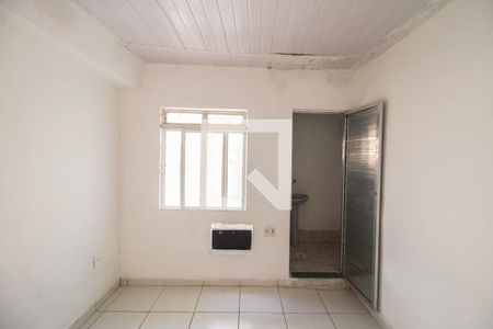 Suíte de apartamento para alugar com 2 quartos, 80m² em Vila Emil, Mesquita