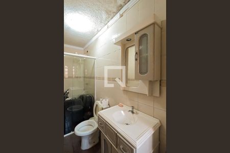 Casa à venda com 380m², 3 quartos e 4 vagasBanheiro da Suíte 2