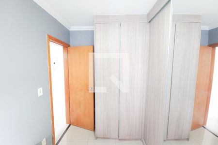 Apartamento à venda com 143m², 2 quartos e 2 vagasQuarto 2