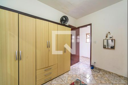Casa à venda com 200m², 3 quartos e 2 vagasQuarto 2