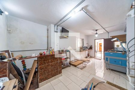Casa à venda com 200m², 3 quartos e 2 vagasSalão
