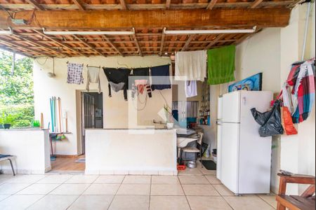 Casa à venda com 200m², 3 quartos e 2 vagasÁrea de Serviço