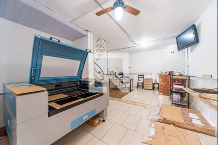 Casa à venda com 200m², 3 quartos e 2 vagasSalão