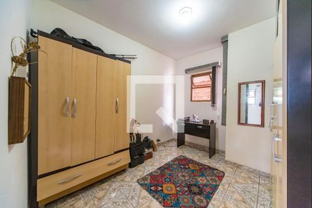 Casa à venda com 200m², 3 quartos e 2 vagasQuarto 2