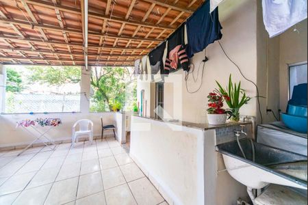 Casa à venda com 200m², 3 quartos e 2 vagasÁrea de Serviço