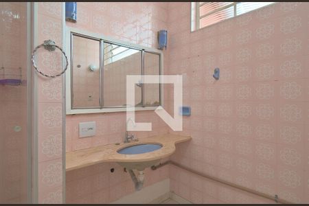 Casa à venda com 260m², 6 quartos e 2 vagasBanheiro 1 -Piso superior