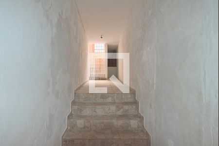 Casa à venda com 260m², 6 quartos e 2 vagasCorredor externo - Piso inferior