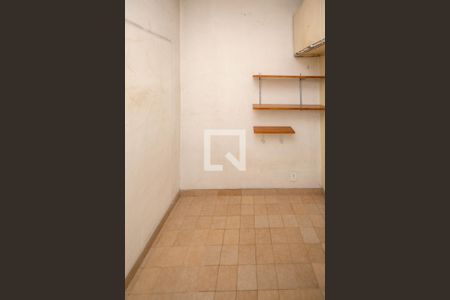 Apartamento à venda com 100m², 3 quartos e 2 vagas Apartamento à venda com 100m², 3 quartos e 2 vagasQuarto de Serviço