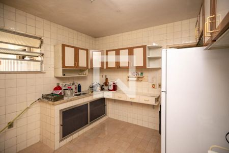 Apartamento à venda com 100m², 3 quartos e 2 vagas Apartamento à venda com 100m², 3 quartos e 2 vagasCozinha