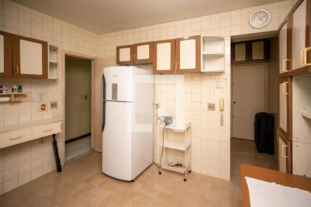 Apartamento à venda com 100m², 3 quartos e 2 vagas Apartamento à venda com 100m², 3 quartos e 2 vagasCozinha