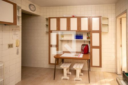 Apartamento à venda com 100m², 3 quartos e 2 vagas Apartamento à venda com 100m², 3 quartos e 2 vagasCozinha