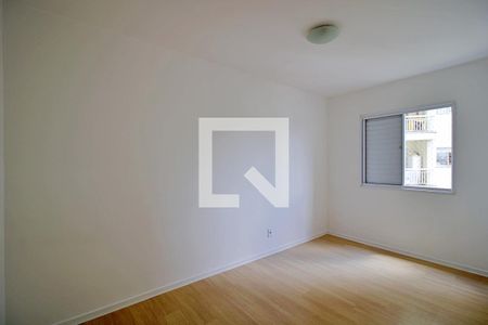 Quarto 1 de apartamento para alugar com 2 quartos, 53m² em Jardim Caner, Taboão da Serra